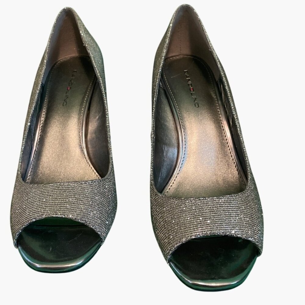 BANDOLINO Sparkly Silver Peep-Toe Wedge Heels
